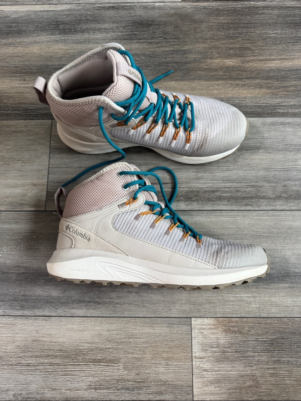 Women’s Columbia Light Gray and Teal Mid-Top Hiking Boots